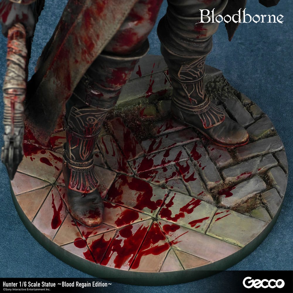 Bloodborne The Old Hunters Hunter PVC Statue 1/6 Scale Blood Regain Edition 32 cm
