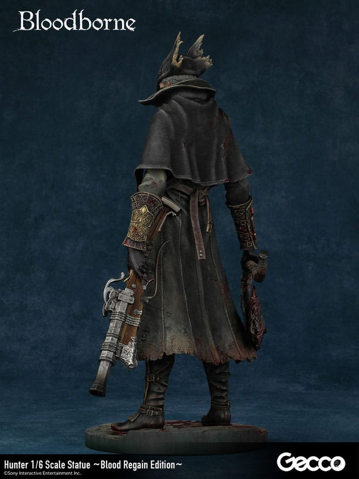 Bloodborne The Old Hunters Hunter PVC Statue 1/6 Scale Blood Regain Edition 32 cm