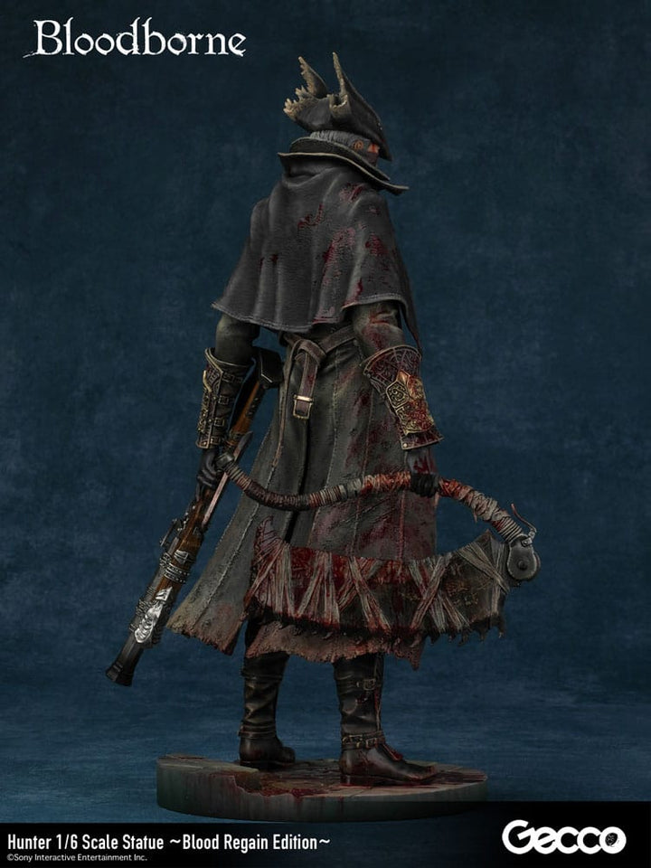 Bloodborne The Old Hunters Hunter PVC Statue 1/6 Scale Blood Regain Edition 32 cm