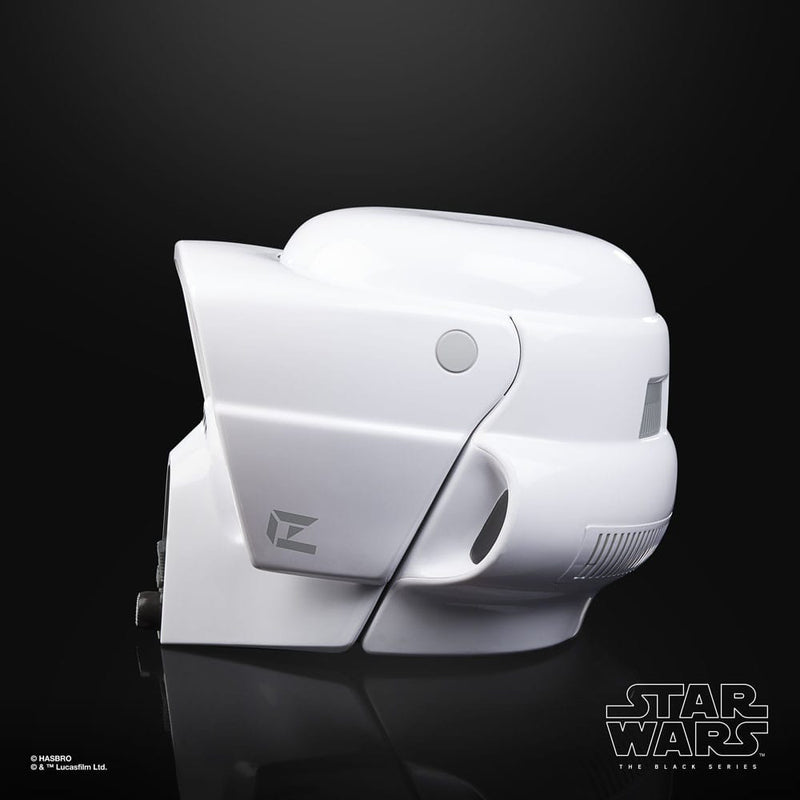 Star Wars The Black Series Scout Trooper Electronic Helmet, close-up detail