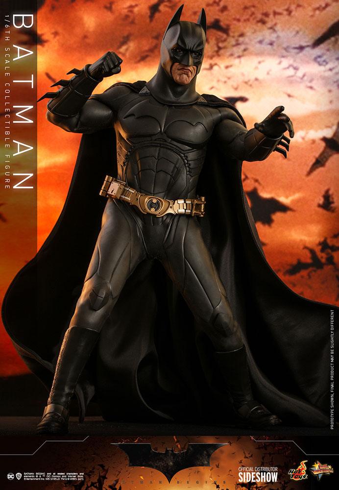 Hot Toys DC Comics Batman Begins Batman 1/6 Scale Action Figure