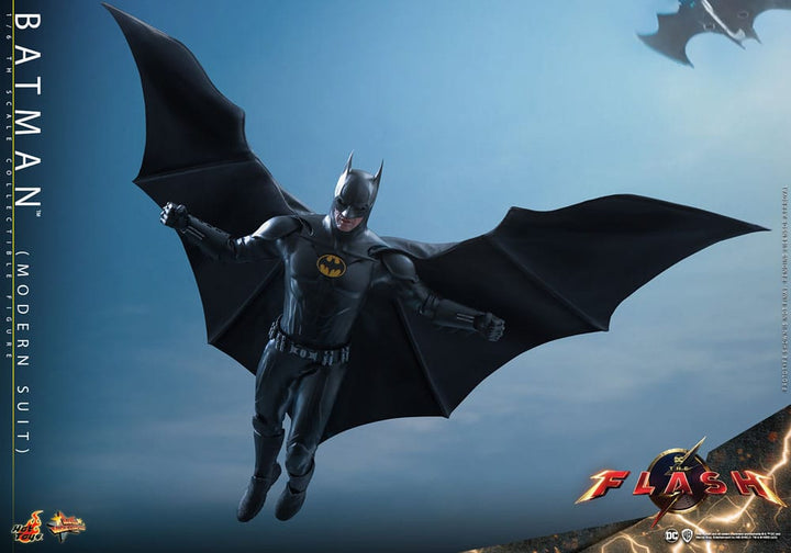 The Flash Movie Masterpiece Batman (Modern Suit) 1/6 Scale Action figure