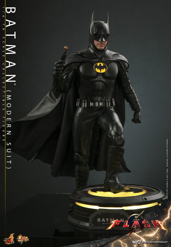 The Flash Movie Masterpiece Batman (Modern Suit) 1/6 Scale Action figure