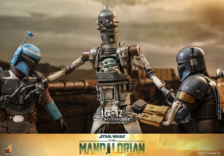 Hot Toys Star Wars The Mandalorian IG-12 With Accessories 1/6 Scale Figure