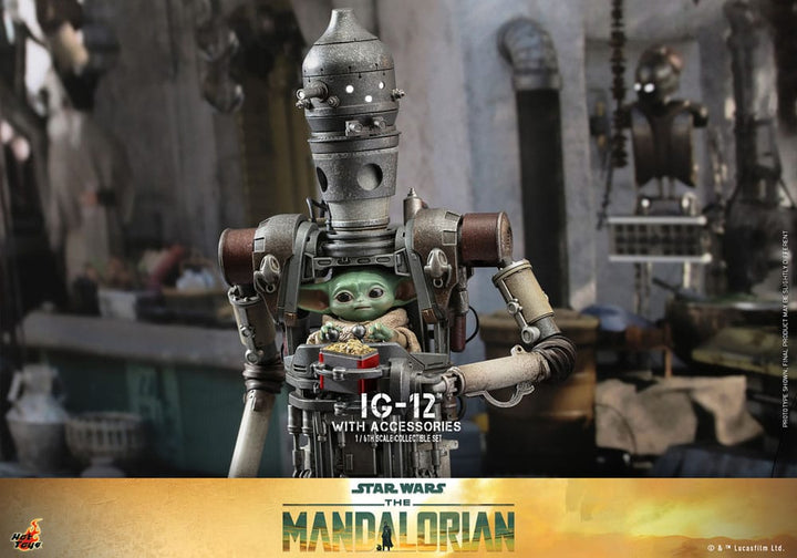 Hot Toys Star Wars The Mandalorian IG-12 With Accessories 1/6 Scale Figure