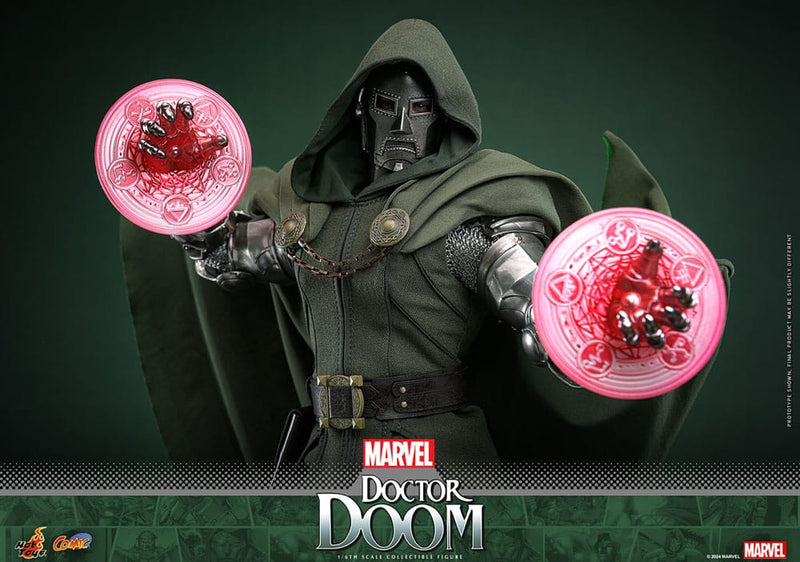 Doctor Doom Hot Toys 1/6