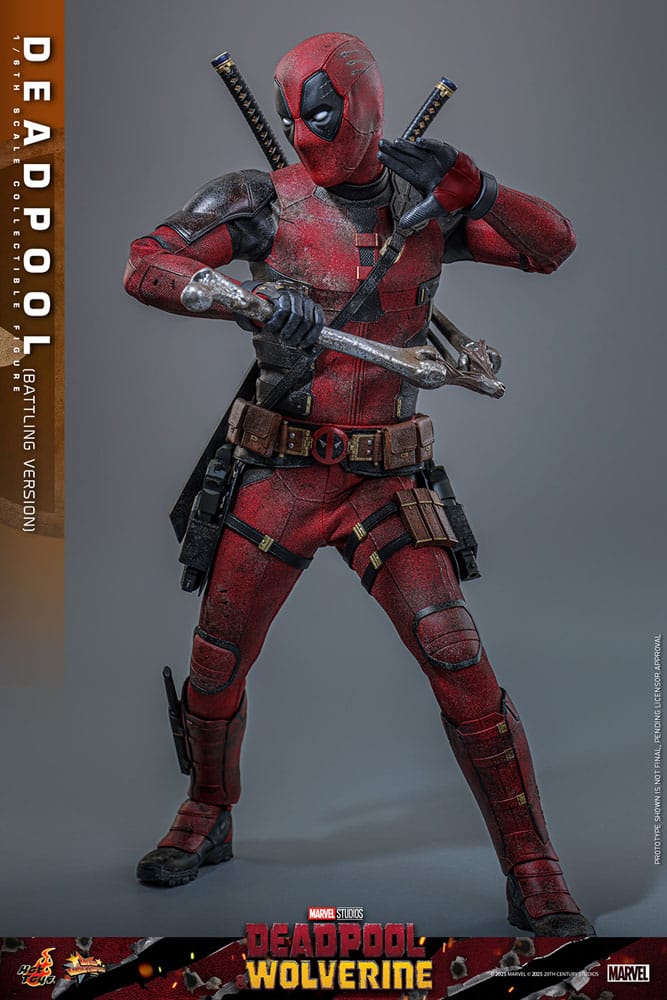 Hot Toys Deadpool & Wolverine Deadpool (Battling Version) 1/6th Scale Figure