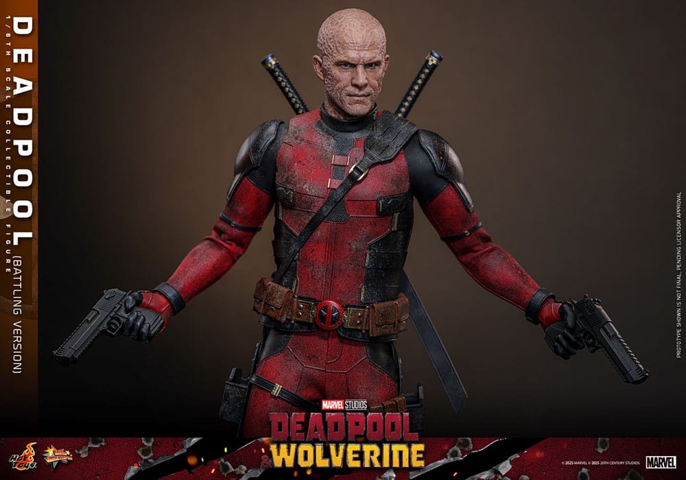 Hot Toys Deadpool & Wolverine Deadpool (Battling Version) 1/6th Scale Figure