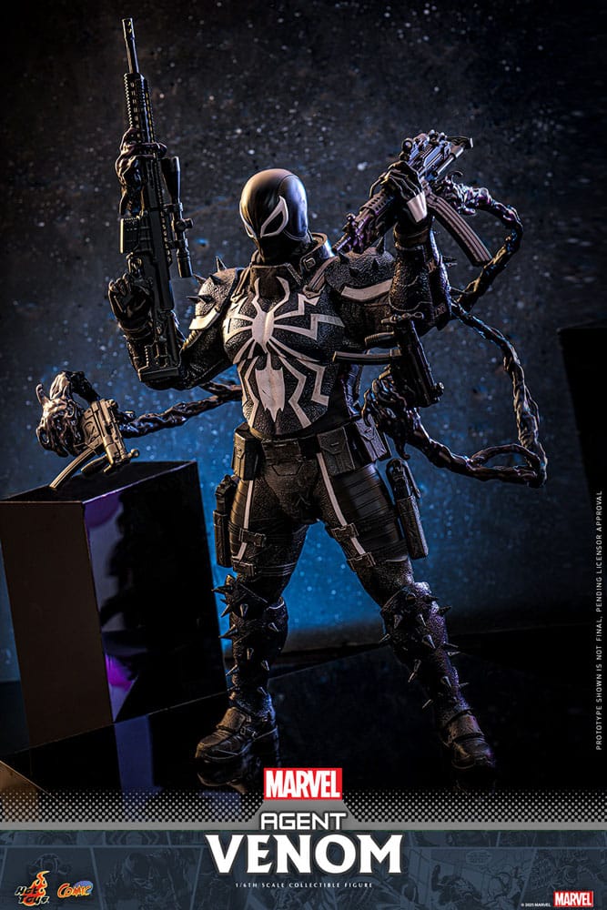 Hot Toys Marvel Comics Agent Venom 1/6th Scale Figure