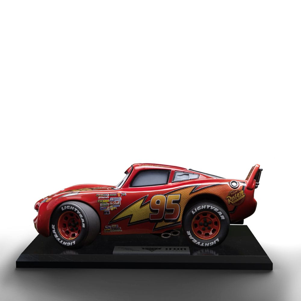 Iron Studios Cars Lightning McQueen 1/10 Art Scale Limited Edition Statue