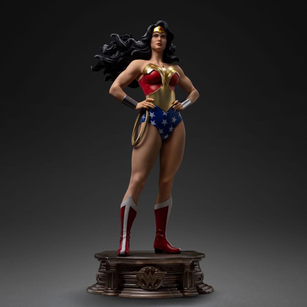 Iron Studios DC Comics Trinity Legacy Replica Wonder Woman 1/4 Scale Limited Edition Statue