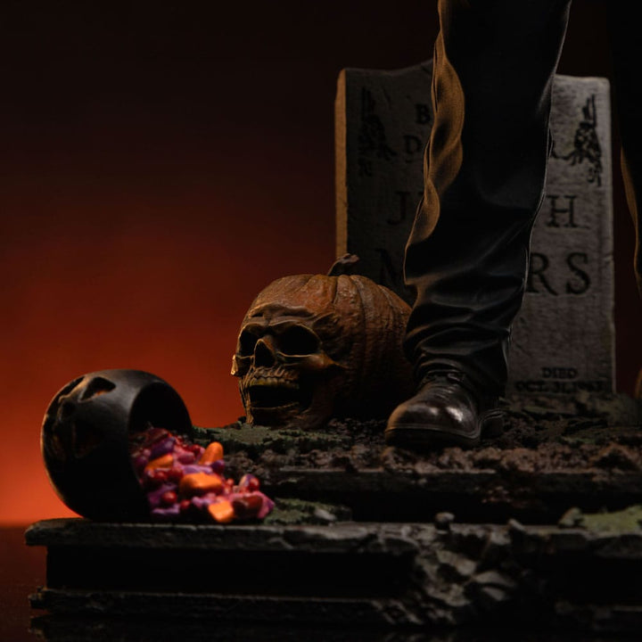 Iron Studios Halloween II Michael Myers 1/10 Deluxe Art Scale Limited Edition Statue