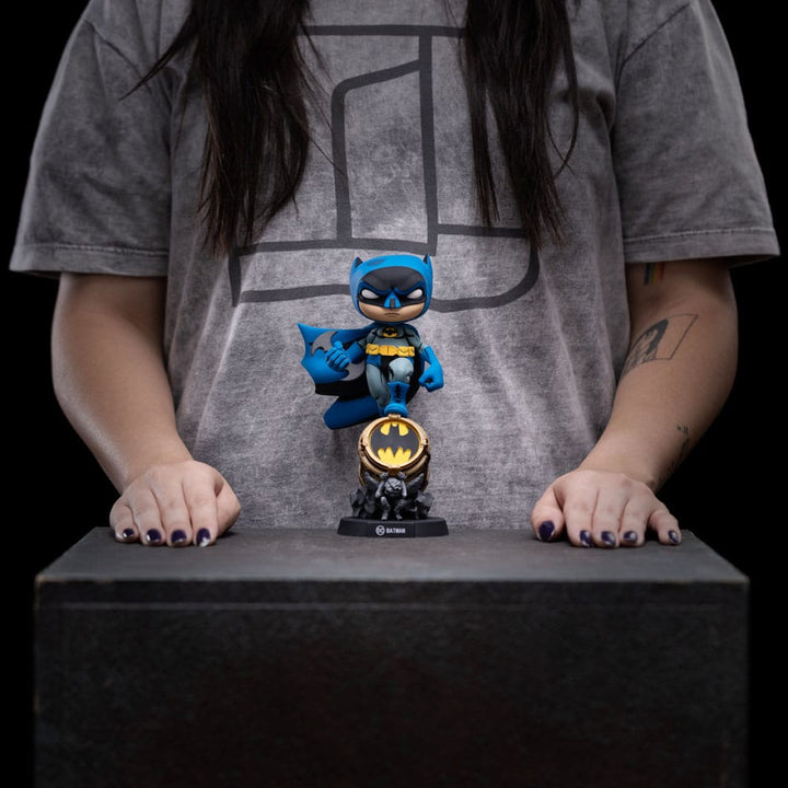 Iron Studios DC Comics MiniCo Batman on Bat-Signal (Blue Variant) Figure