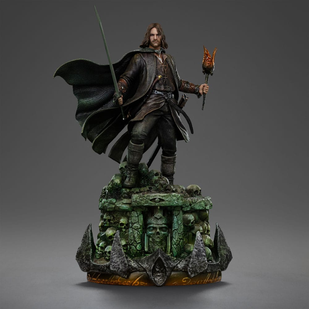 The Lord of the Rings Aragorn Unleashed Art Scale Statue Thirty One Centimeters