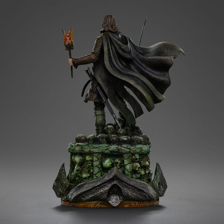 The Lord of the Rings Aragorn Unleashed Art Scale Statue Thirty One Centimeters