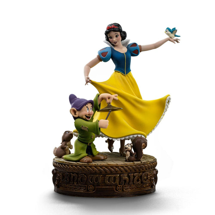 Snow White and the Seven Dwarves Snow White and Dopey Art Scale Statue Twenty One Centimeters