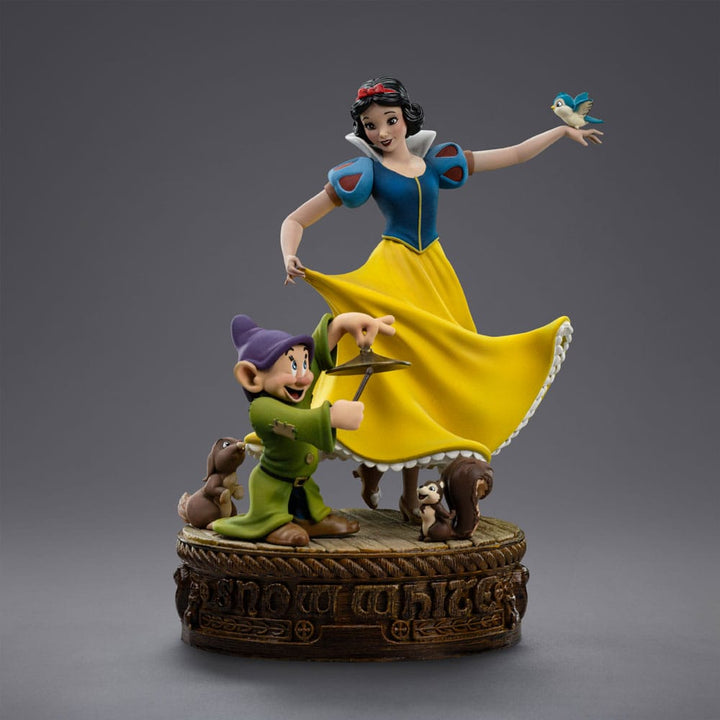 Snow White and the Seven Dwarves Snow White and Dopey Art Scale Statue Twenty One Centimeters