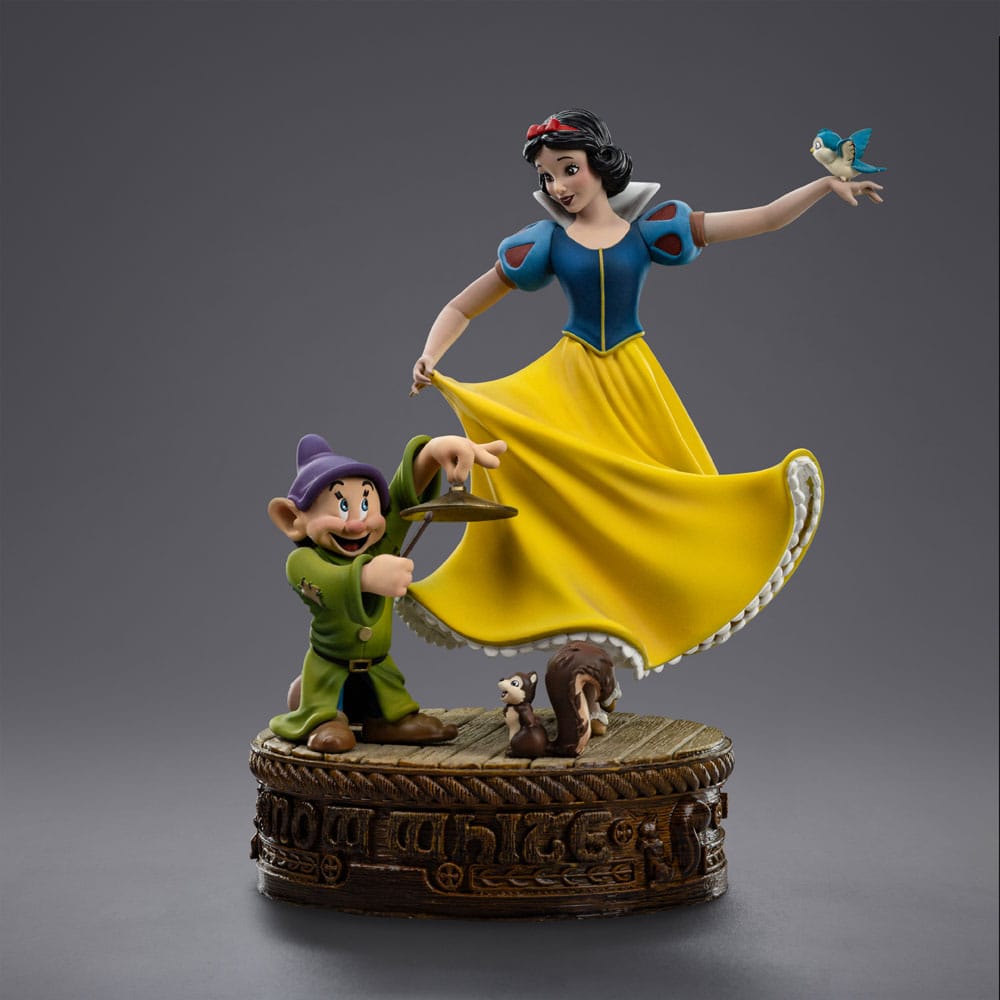 Snow White and the Seven Dwarves Snow White and Dopey Art Scale Statue Twenty One Centimeters