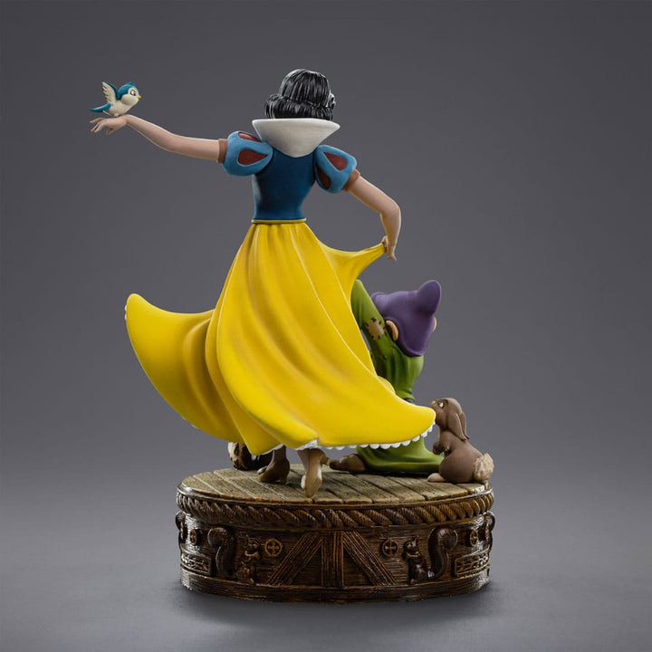 Snow White and the Seven Dwarves Snow White and Dopey Art Scale Statue Twenty One Centimeters