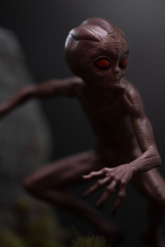Iron Studios I Want To Believe ET Varginha 1/10 Art Scale Limited Edition Statue