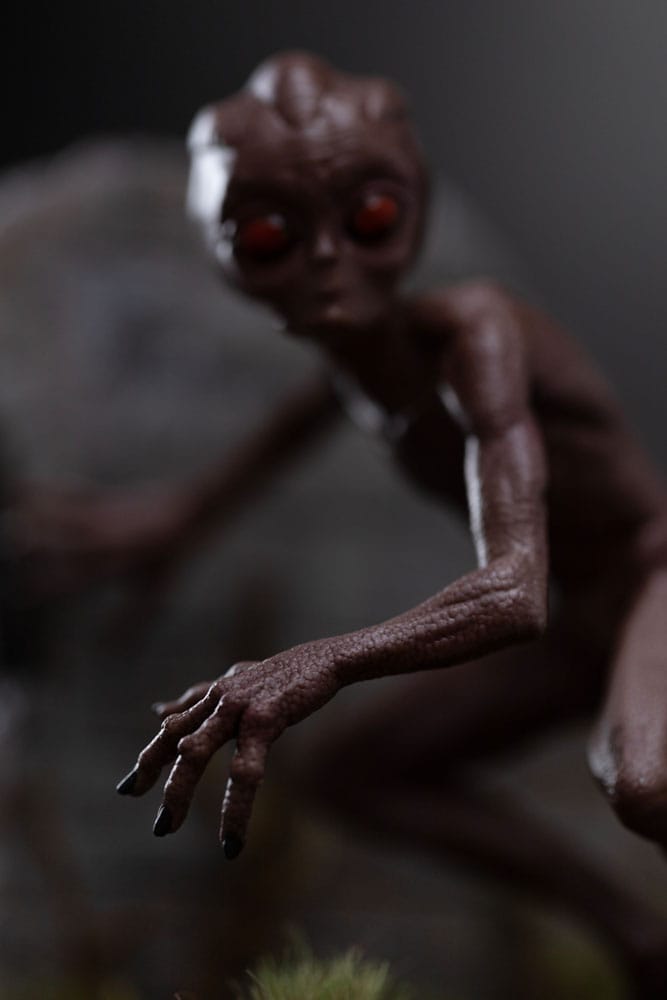 Iron Studios I Want To Believe ET Varginha 1/10 Art Scale Limited Edition Statue