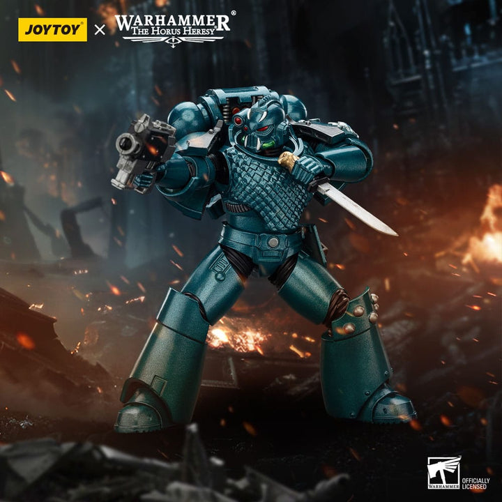 Warhammer Alpha Legion Headhunter Banestrike Combi Bolter Power Dagger The Horus Heresy Action Figure 20 cm