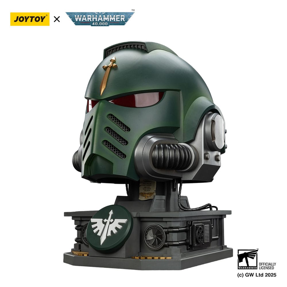Warhammer 40,000 Dark Angels Mk. X 1/1 Scale Helmet Replica with Display Stand