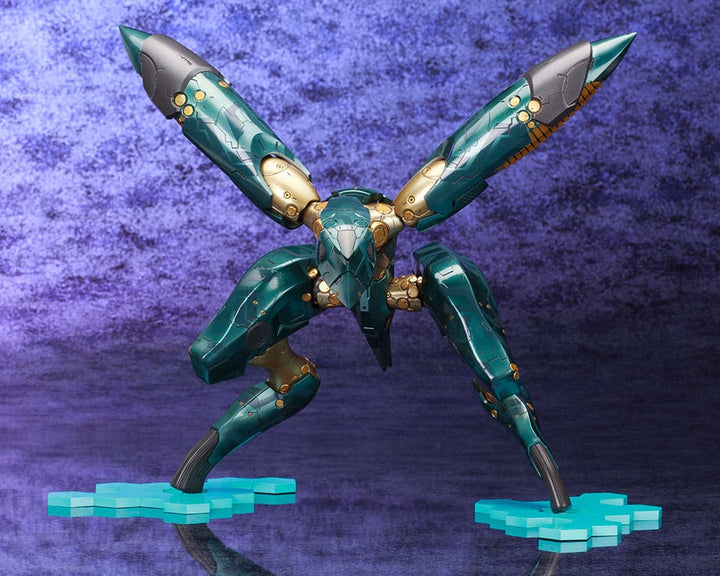 Metal Gear Solid 4 Guns of the Patriots Metal Gear Ray 1/100 Scale Plastic Model Kit