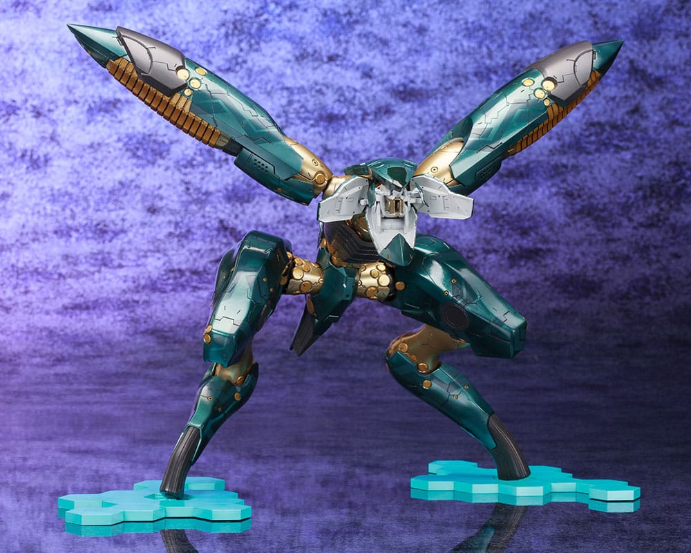 Metal Gear Solid 4 Guns of the Patriots Metal Gear Ray 1/100 Scale Plastic Model Kit