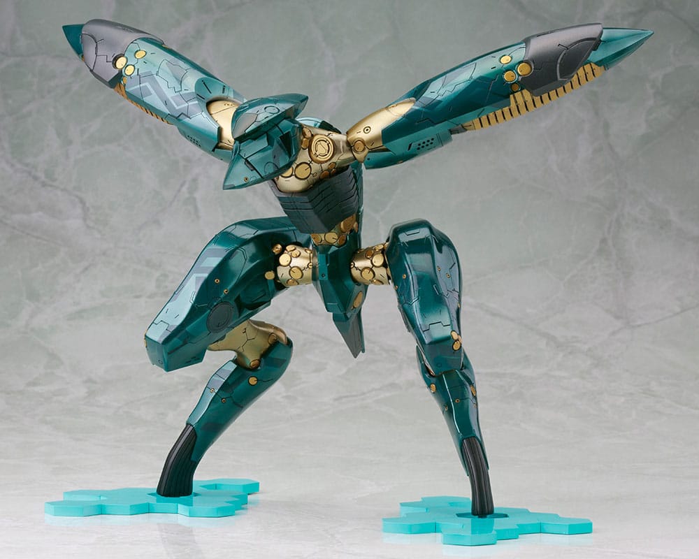 Metal Gear Solid 4 Guns of the Patriots Metal Gear Ray 1/100 Scale Plastic Model Kit