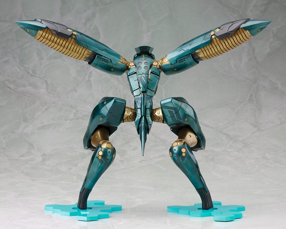 Metal Gear Solid 4 Guns of the Patriots Metal Gear Ray 1/100 Scale Plastic Model Kit