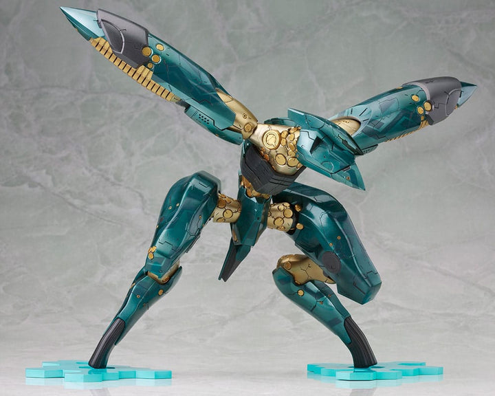 Metal Gear Solid 4 Guns of the Patriots Metal Gear Ray 1/100 Scale Plastic Model Kit