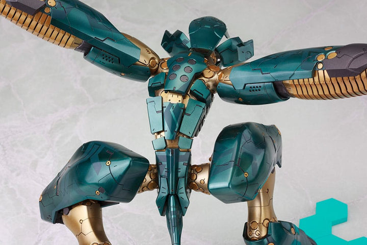 Metal Gear Solid 4 Guns of the Patriots Metal Gear Ray 1/100 Scale Plastic Model Kit