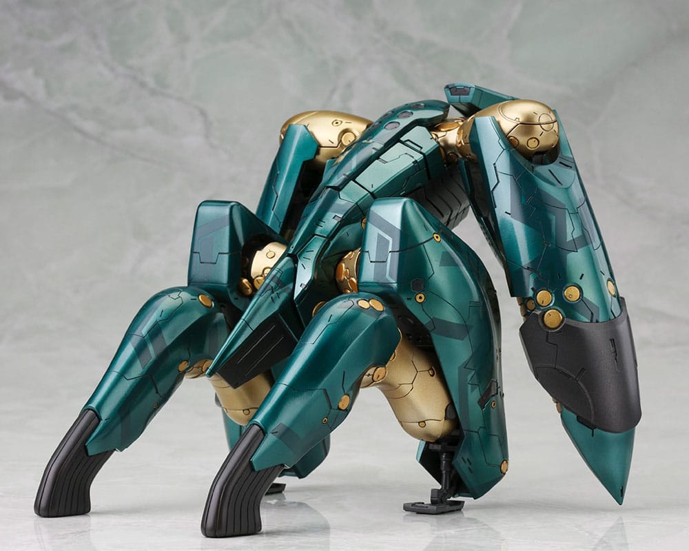 Metal Gear Solid 4 Guns of the Patriots Metal Gear Ray 1/100 Scale Plastic Model Kit