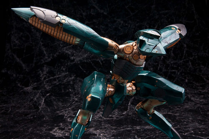 Metal Gear Solid 4 Guns of the Patriots Metal Gear Ray 1/100 Scale Plastic Model Kit