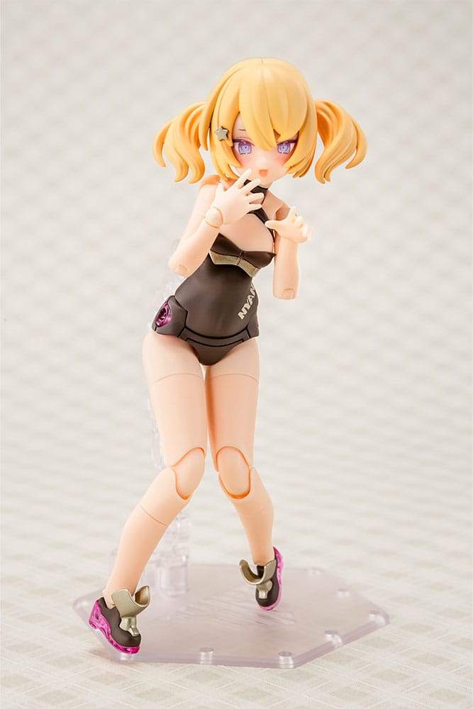 Megami Device Puni Mofu Kuro Mao Plastic Model Kit Fourteen Centimeter