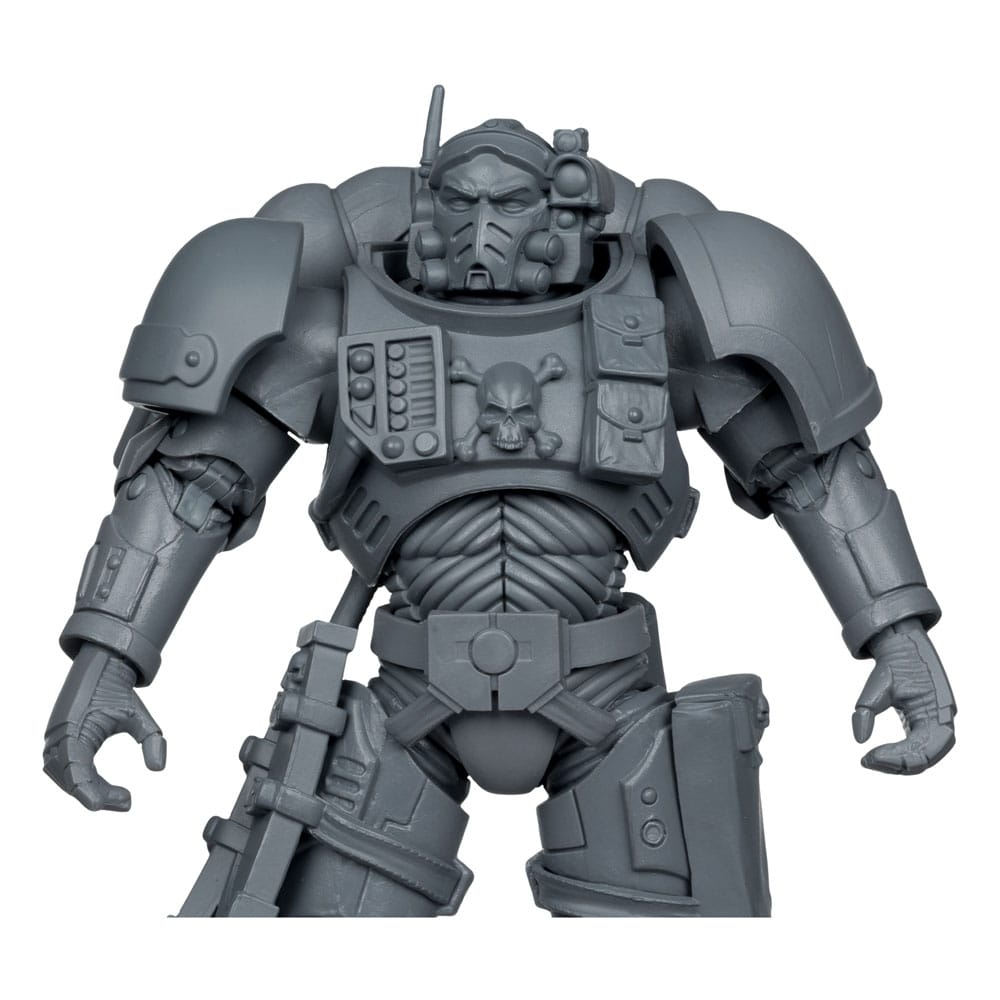 Warhammer 40,000 Ultramarines Lieutenant in Phobos Armor 7" Scale Action Figure