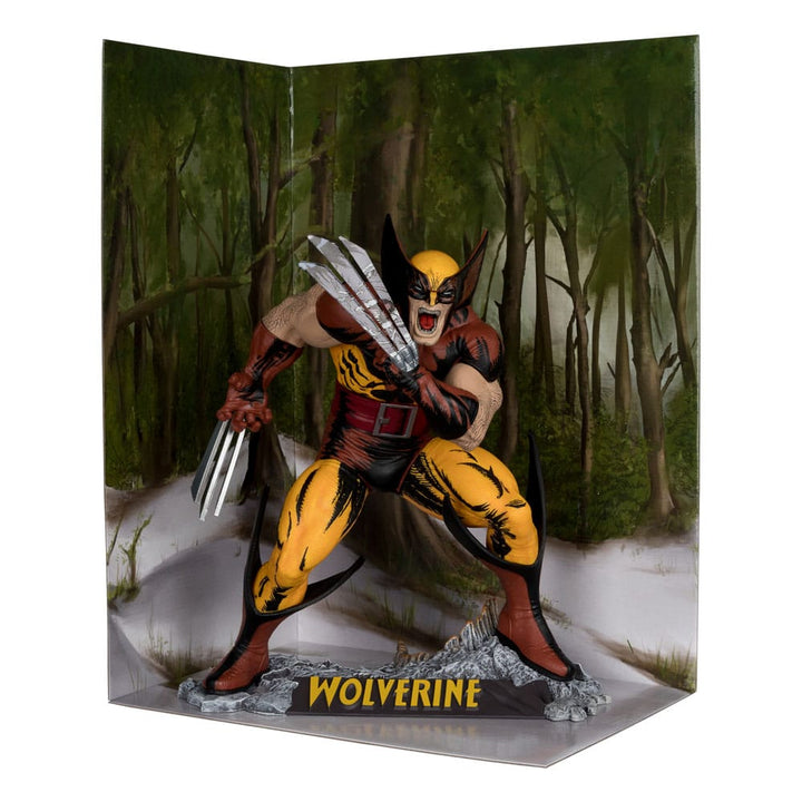 McFarlane Marvel Wolverine 1:6th Scale Collectible with Scene (The Incredible Hulk #340