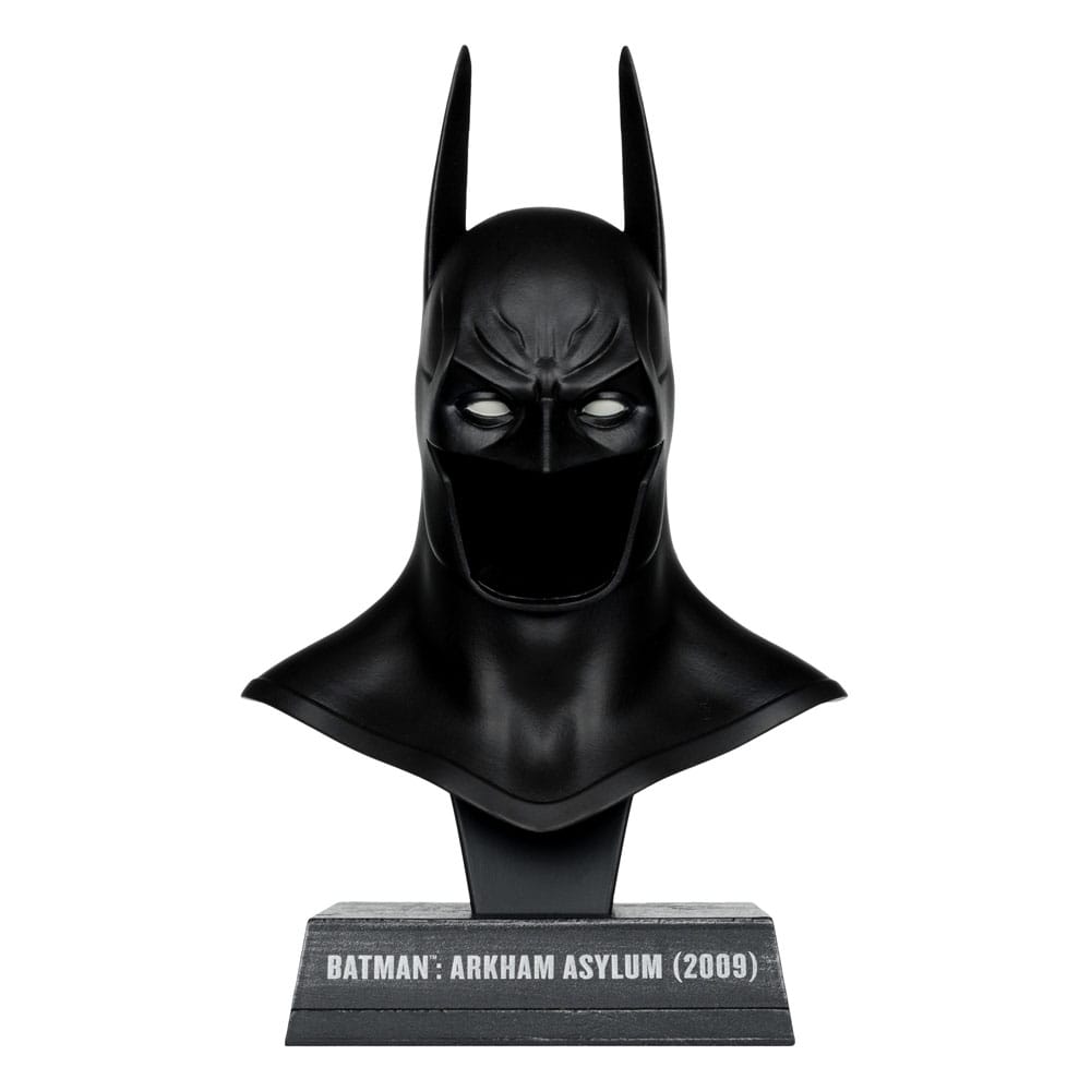 Batman Arkham Asylum Batman Cowl 1/3 Scale Replica