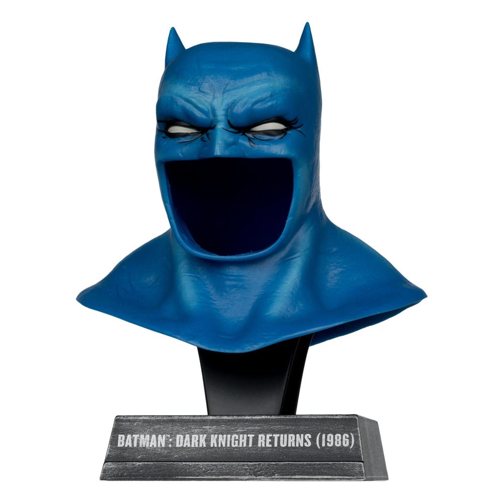 Batman The Dark Knight Returns Batman Cowl 1/3 Scale Replica