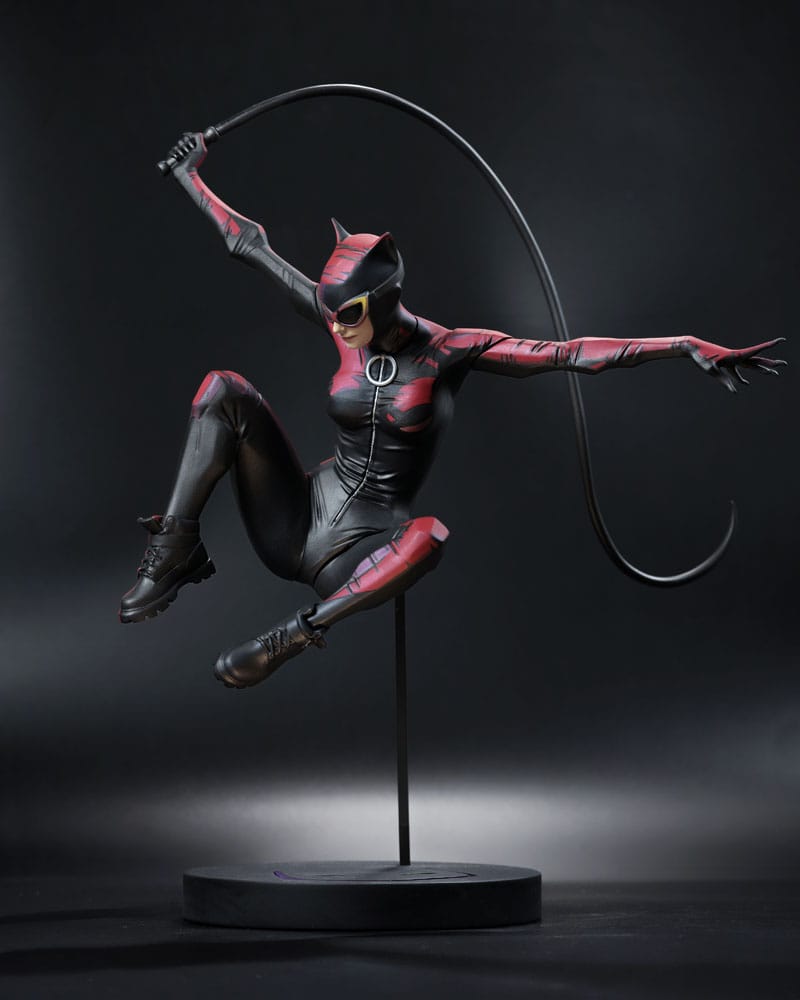 Catwoman #43 DC Designer Series Catwoman 1/6 Scale Limited Edition Statue (Jock)