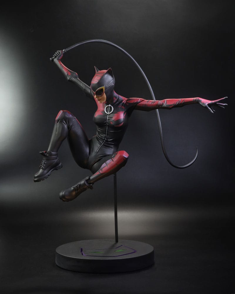 Catwoman #43 DC Designer Series Catwoman 1/6 Scale Limited Edition Statue (Jock)