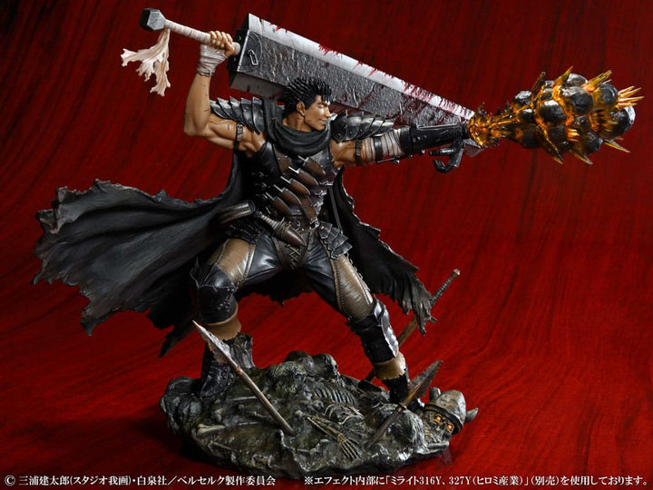 Berserk Guts Black Swordsman PVC Statue 1 7 26 cm