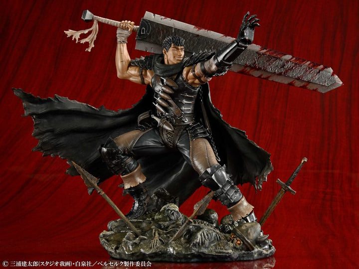 Berserk Guts Black Swordsman PVC Statue 1 7 26 cm