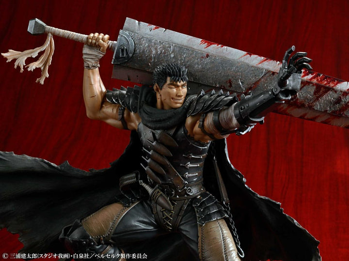 Berserk Guts Black Swordsman PVC Statue 1 7 26 cm