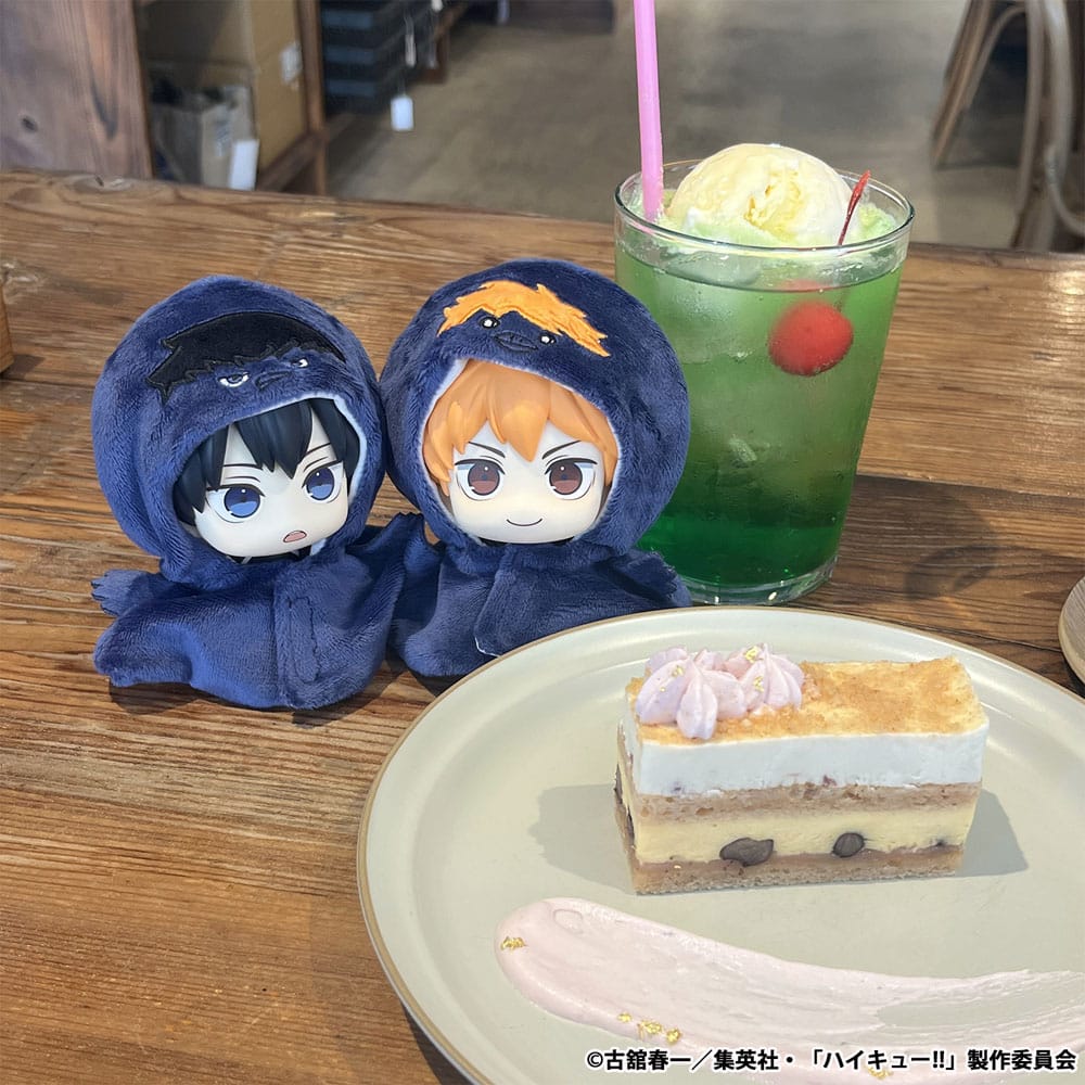 Haikyu Hina Crow Look Up Cape Accessories 12 cm