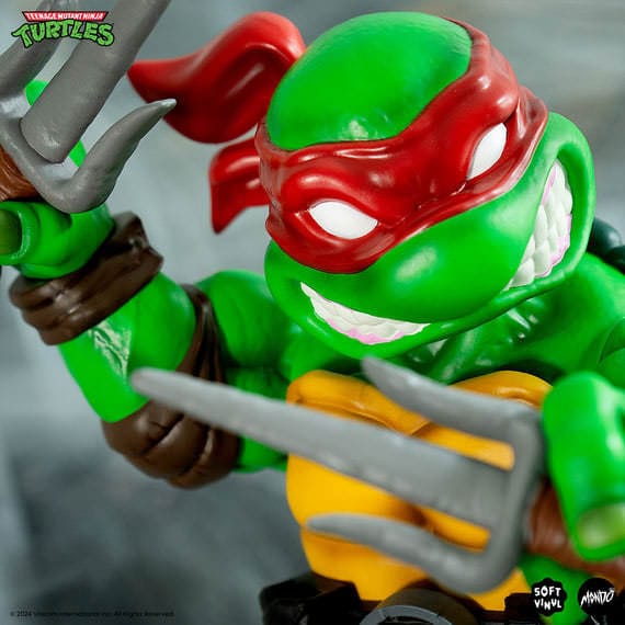 Teenage Mutant Ninja Turtles Soft Vinyl Figure Raphael 20 cm, rear view