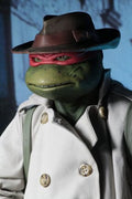 TMNT (1990 Movie): Raphael in Disguise Teenage Mutant Ninja Turtles 1/4 Scale Figure, in display