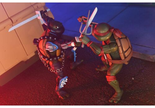 TMNT (Animated): Dark Leonardo Saturday Morning Adventures Teenage Mutant Ninja Turtles Ultimate 7" Scale Action Figure