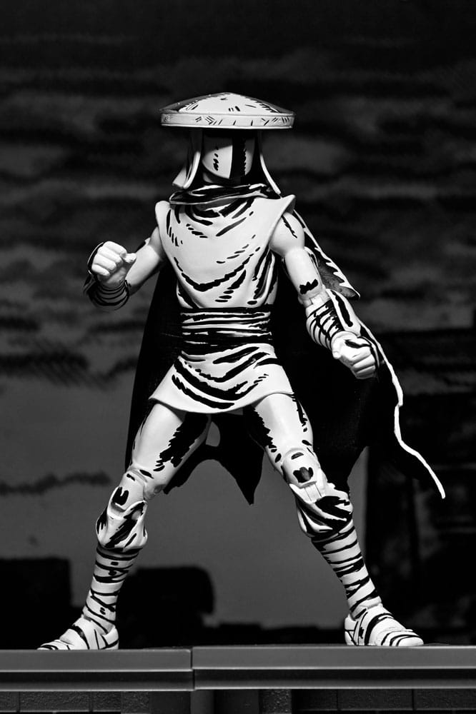 TMNT: (Mirage Comics) Elite Foot Ninja Guard Black & White 7" Scale Action Figure Teenage Mutant Ninja Turtles (Pre-Order September 2025)